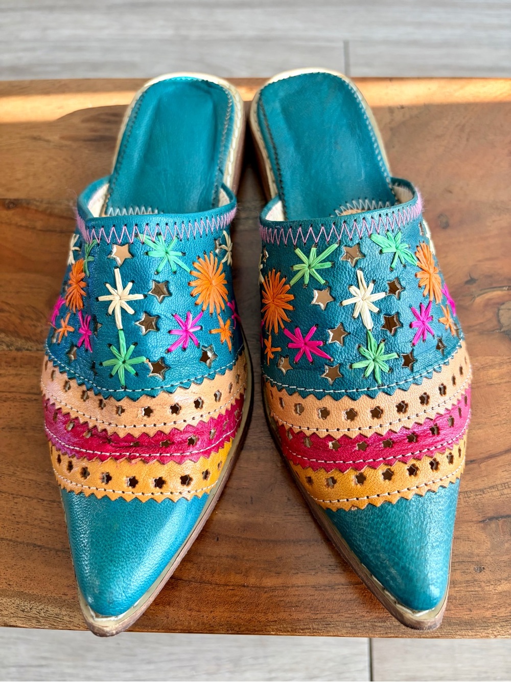Handmade Turquoises Leather Moroccan Babouche Slippers